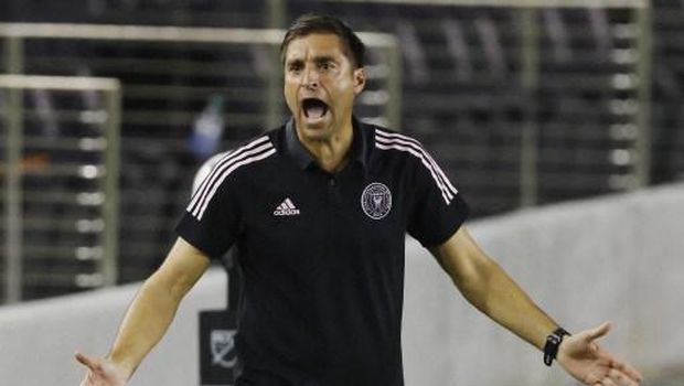 FORT LAUDERDALE, FLORIDA - OCTOBER 03: Head coach Diego Alonso of Inter Miami CF reacts against New York City FC at Inter Miami CF Stadium on October 03, 2020 in Fort Lauderdale, Florida.   Michael Reaves/Getty Images/AFP (Photo by Michael Reaves / GETTY IMAGES NORTH AMERICA / Getty Images via AFP)