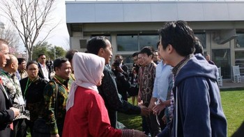 Presiden Jokowi pada saat itu juga menyempatkan diri untuk bertemu dengan 17 karyawan Facebook asal Indonesia. Foto: detikcom/Ikhwanul Khabibi