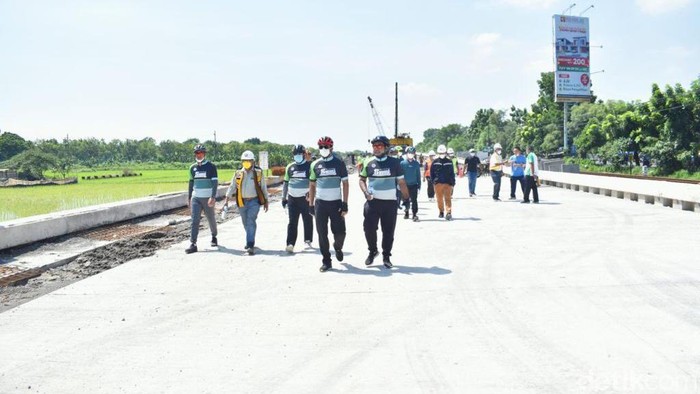 frontage road sidoarjo
