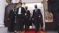 Menlu AS, Antony Blinken bertemu Menlu Retno Marsudi setibanya di Gedung Pancasila, Pejambon, Jakarta (14/12/2021).  (Olivier Douliery/Pool Photo via AP)