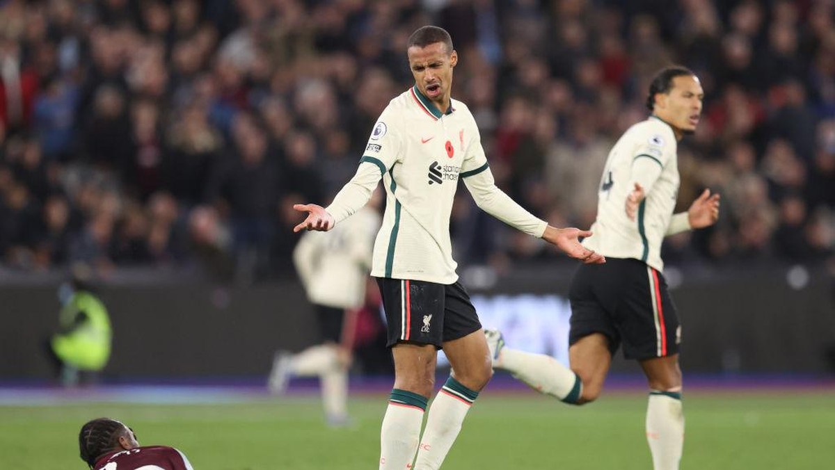 Joel Matip bakal ikut Piala Afrika 2022 bareng Timnas Kamerun? (Getty Images/Alex Pantling)