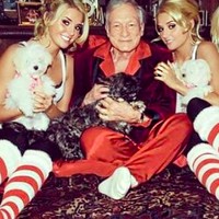 Mereka adalah Kristina dan Karissa Shannon. Baru-baru ini keduanya mengungkapkan bagaimana rasanya dipacari oleh bos majalah Playboy Hugh Hefner. Foto: dok. Instagram