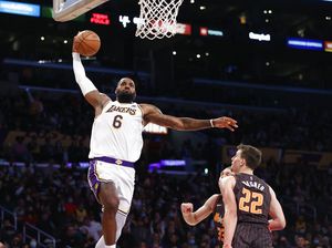 Saatnya Bergaya di NBA Jersey Day