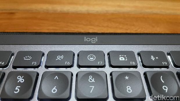 Logitech MX Keys Mini Logitech MX Keys Mini