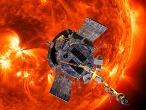 Sejarah! Pesawat NASA Sukses Sentuh Matahari untuk Pertama Kalinya