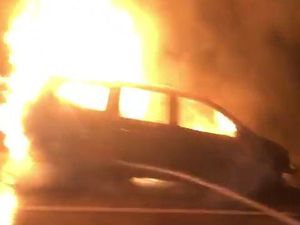 Mobil Ludes Terbakar di Tol Boyolali, Bagaimana Kondisi Penumpangnya?