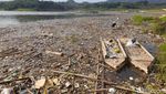 Musim Hujan, Sampah Penuhi Waduk Jatigede, Sumedang