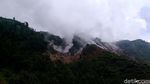 Pemukiman di Batang Ini Berdampingan dengan Kawah Aktif