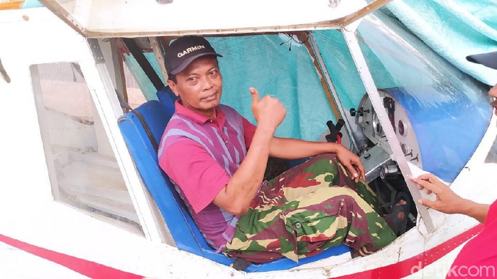 Kemampuan Suyanto dalam membuat pesawat terbang membuat banyak orang penasaran. Ia merakit pesawat terbang jenis Short Takeoff and Landing (STOL).
