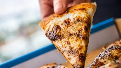 10 Pizza dengan Topping Aneh di Dunia, Pakai Durian dan Daging Kanguru