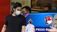 Atas kasus tersebut, Rizky Nazar terancam hukuman empat tahun penjara. Pool/Palevi S/detikFoto.