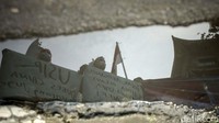 Massa menuntut Kedutaan RRC agar tidak bertindak arogan di Laut Natuna Utara.