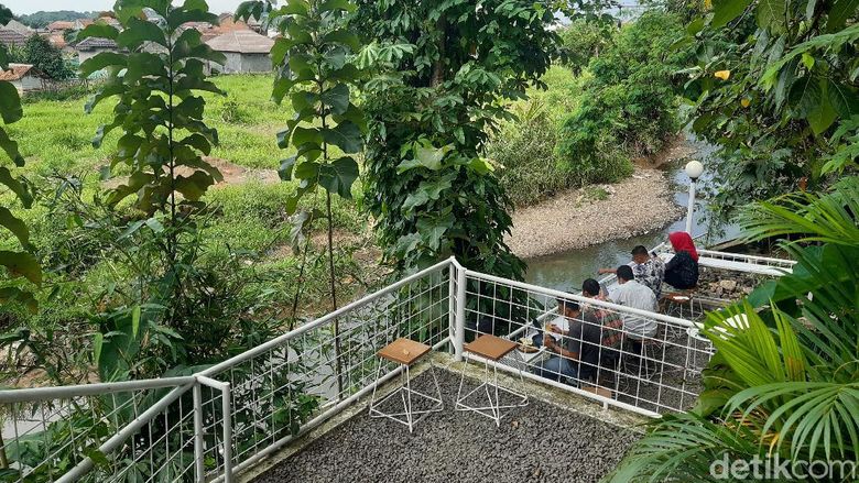 Sisi Barat Coffee Kedai kopi di Bogor