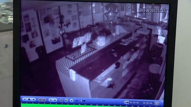 Terkenal Angker, Banyak Penampakan Misterius di Restoran hingga Bar Ini