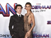 Tom Holland & Zendaya Kompak Setop Syuting Spider-Man demi Rombak Adegan Jelek
