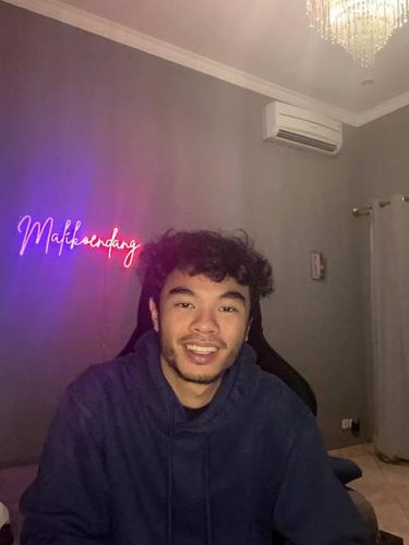 Foto Radian Malek Rayrendra.