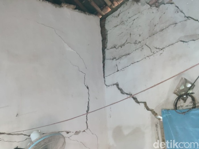 gempa jember