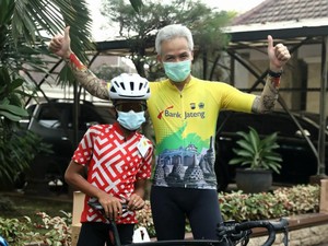 Semringah Yudha Murid SMP yang Gowes Cilacap-Semarang Ketemu Ganjar