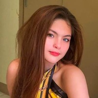 Julia Ostan menjadi viral belakangan karena video yang tersebar dianggap tidak bermoral oleh netizen. Foto: dok. Facebook