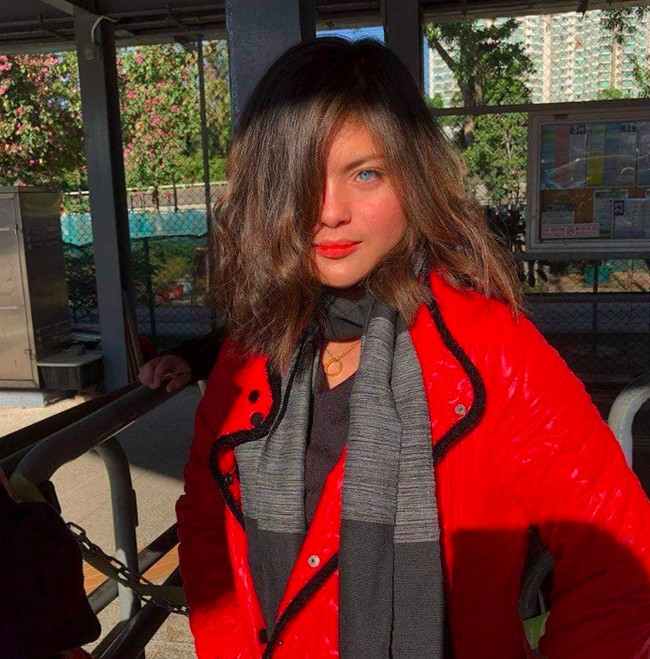 Kini wanita 19 tahun itu kembali mendapatkan sorotan karena skandal. Video pribadinya tersebar di Twitter. Foto: dok. Facebook