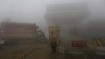 Kabut Tebal Selimuti Kota Paling Tercemar Ketiga di Dunia