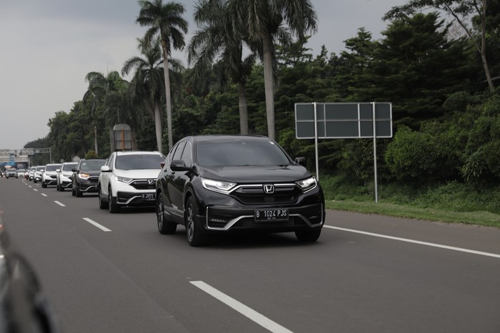 Kampanyekan keselamatan berkendara, Honda bikin marka jalan dan rambu lalu lintas di Bogor