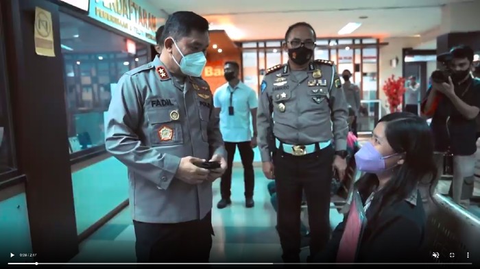Kapolda Metro Jaya Irjen Fadil Imran sidak SPKT Polda Metro, Rabu (15/12/2021).