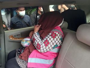 Kejari Tangerang Tahan Tersangka Korupsi Jasa Cleaning Service Rumah Sakit