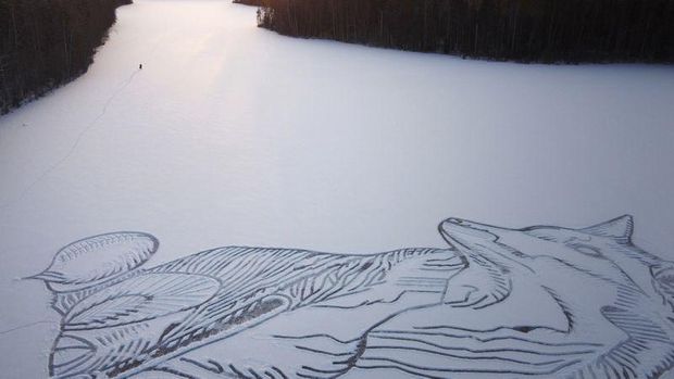 Lukisan Rubah di Atas Danau Es