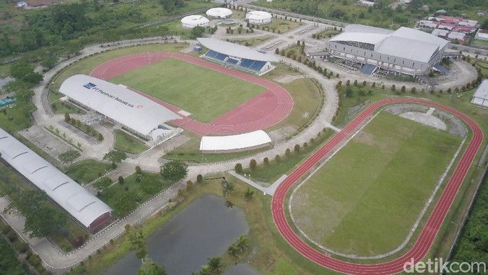 Foto aerial Mimika Sport Complex yang dibangun PT Freeport Indonesia di Kabupaten Mimika, Papua. Pembangunan kompleks olahraga senilai 33 juta dolar AS tersebut diperuntukkan bagi pelaksanaan PON 2020.