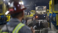 Lokomotif ini pun sudah beroperasi sejak 3 tahun terakhir dan dikendalikan dari jarak jauh.