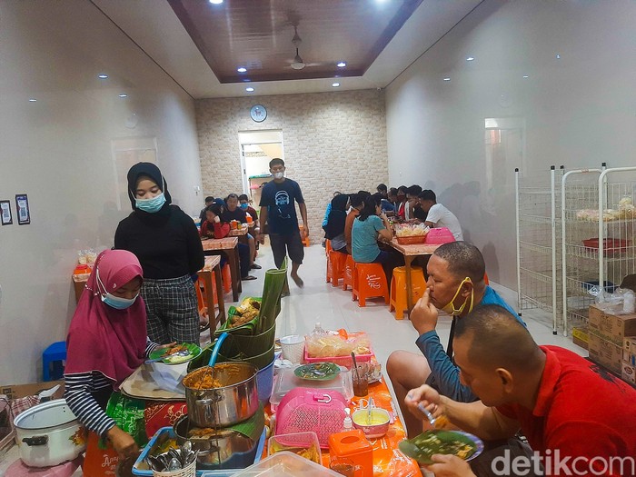 Nasi Ayam Bu Pini; Rekomendasi Nasi Ayam Enak di Semarang