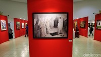 Pameran seni rupa ini melibatkan 104 seniman seniman, dari Yogyakarta, Surabaya dan Jakarta.
