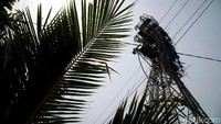 PT PLN (Persero) membangun tiga proyek infrastruktur listrik tegangan tinggi di Jakarta. Secara rinci, tiga proyek tersebut adalah gas insulated substation (GIS) 150 kV tambahan atau extension 150 kV Penggilingan, GIS 150 kV Penggilingan II, dan Saluran Kelistrikan Tegangan Tinggi (SKTT) 150 kV Penggilingan II-Penggilingan.