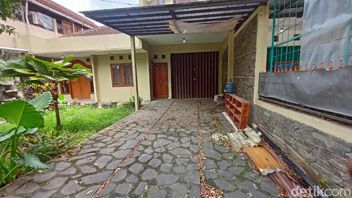 Penampakan basecamp Herry Wirawan tempat perkosan santriwati