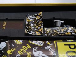Membongkar Isi Kemasan Poco X3 GT Edisi Spesial Crooz
