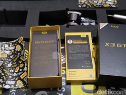 Membongkar Isi Kemasan Poco X3 GT Edisi Spesial Crooz
