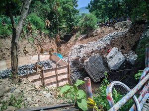 Proyek Jembatan di Ponorogo Ambruk, 2 Pekerja Tewas Tertimpa