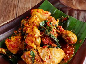 Resep Ayam Rica-rica Kemangi yang Gurih Pedas Nendang