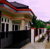 Penampakan deretan rumah besar di Desa Jambu. (Foto: YouTube/Jejak Bang Ibra)