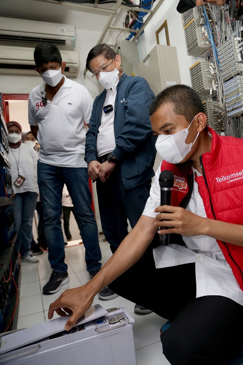 Telkomsel bersiap menghadapi lonjakan trafik pengguna data di hari Natal dan pergantian tahun baru 2022. Beginilah persiapannya.