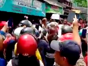 Hinaan Pria Sulsel soal Kelamin Wanita Bikin Emak-emak Turun ke Jalan