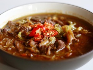Biar Badan Hangat, Makan Siang Tongseng Enak di 5 Tempat Ini