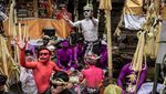 Tradisi Mewarnai Diri Untuk Mengusir Roh Jahat di Bali