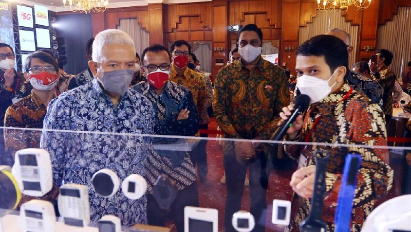 Indosat Ooredoo, perusahaan telekomunikasi digital terdepan di Indonesia,  menghadirkan layanan komersial 5G di Balikpapan, Kalimantan Timur.