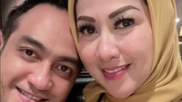 Tak hanya itu saja, kedekatan mereka juga semakin ketahuan ketika Venna Melinda sudah memanggil pesinetron 90-an dengan panggilan Abi. Foto: dok instagram vennamelindareal