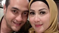 Salah satu postingan terenyuh ketika Ferry Irawan mengunggah kata-kata puitis tentang mencintai.  Foto: dok instagram vennamelindareal