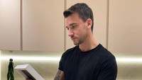 Damiano Carrara memiliki lebih dari 1,3 juta followers Instagram. Ia sering membagikan momen serunya saat berkreasi di dapur.