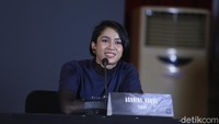 Aghniny yang berperan sebagai Sarah atau kekasih dari Piko yang diperankan oleh Iqbaal. Pool/Noel/detikFoto