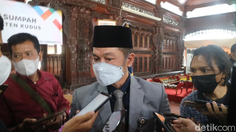 Bupati Kudus HM Hartopo ditemui di Pendapa Kabupaten Kudus, Jumat (17/12/2021)